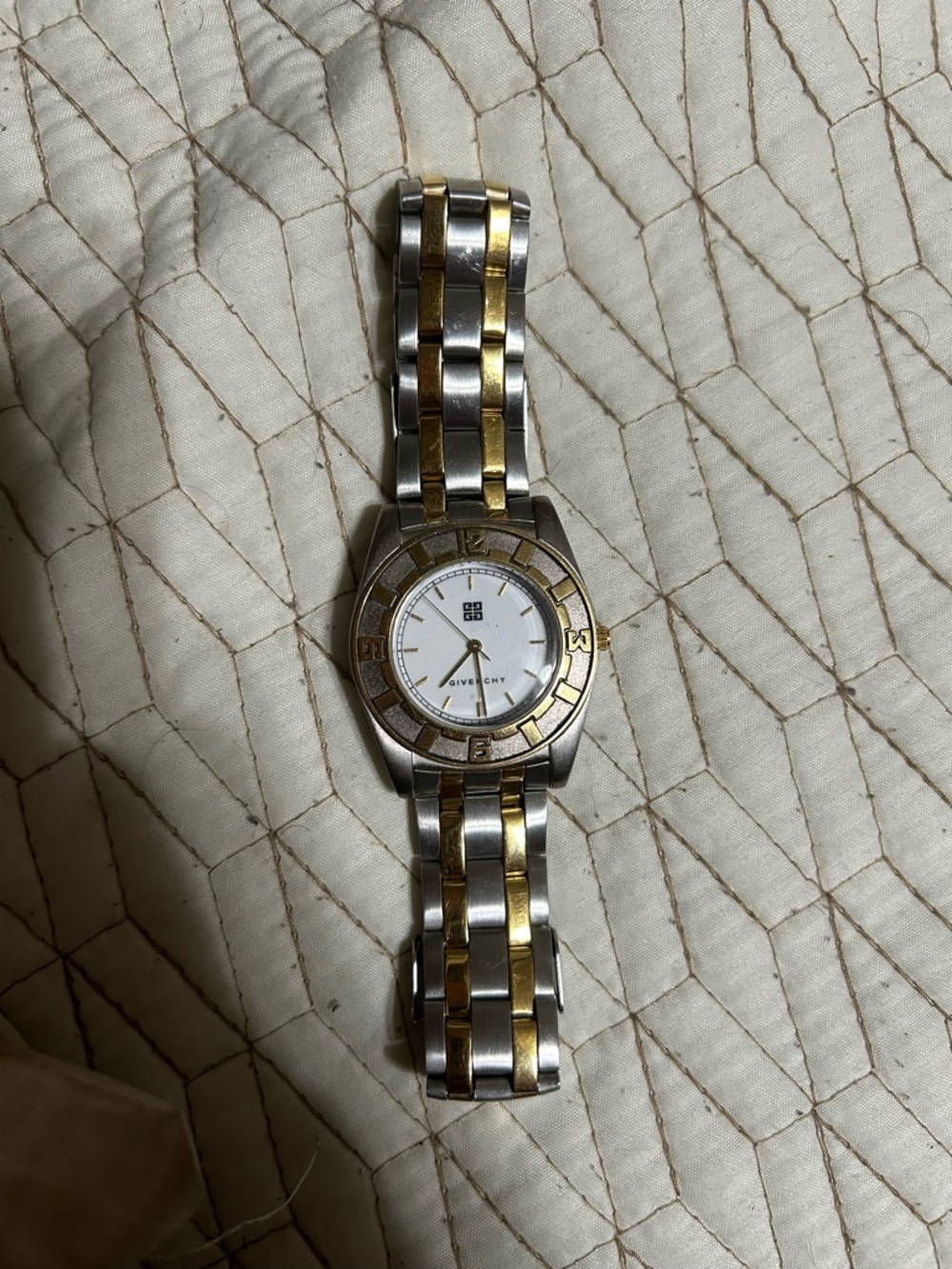 Givenchy Two-Tone Stainless Steel Watch - White Dial back doesn’t close